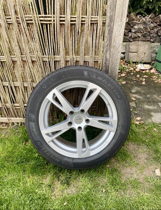 Jante Hyundai kona/Tucson / Kia/Toyota 215 55 17 iarna senzori 5x114,3