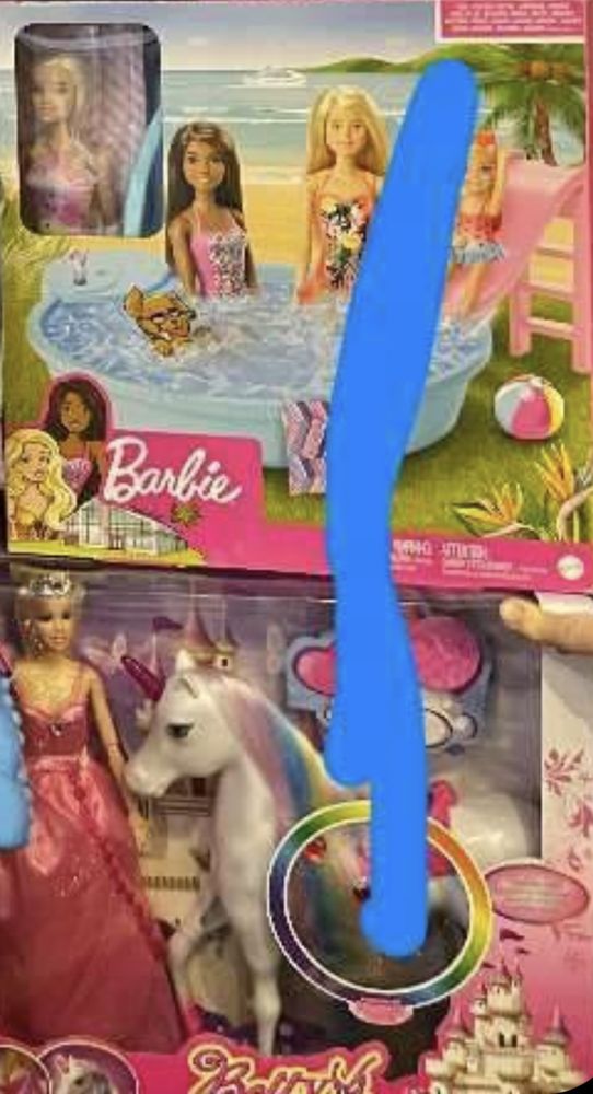 Vand doua seturi jucarii Barbie si Betty
