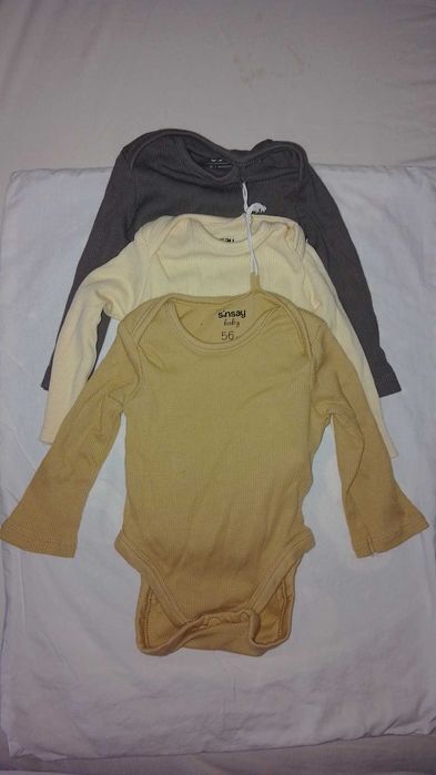 Vând hăinuțe bebeluș noi, cu eticheta