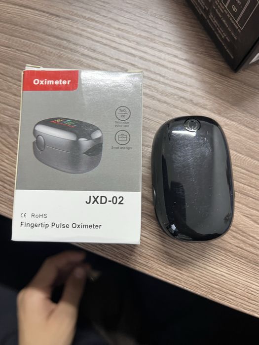 Пульсокстметр отдам за 10 к новый