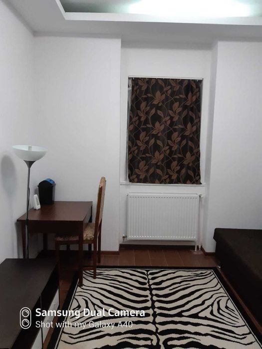 vand apartament 1 camera la casa , Arad, CENTRAL !