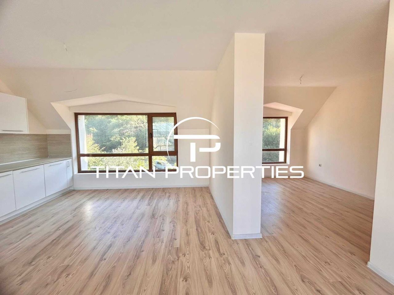 Продава се Тристаен апартамент в Варна, Аспарухово - 230 кв.м за 848 €/кв.м - Снимка #10