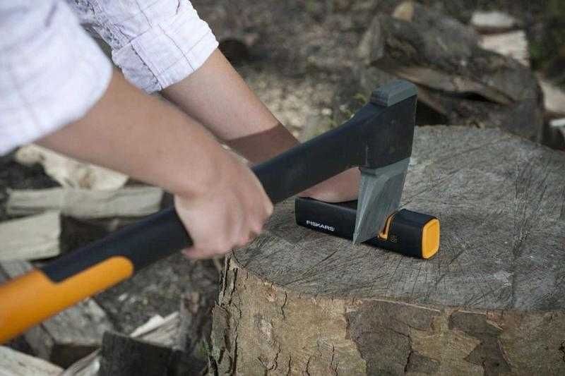 Брадви / ножове / точила Fiskars X5 X7 X10 X11 X15 К40