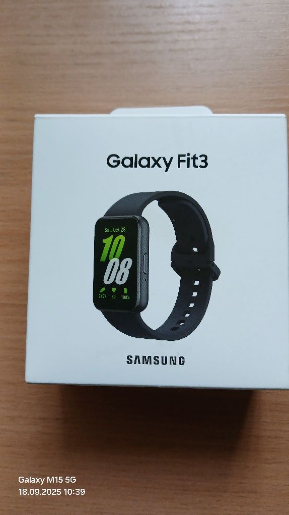 Смарт часы Samsung Fit 3