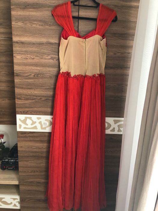 Vând rochie lungă pt evenimente speciale