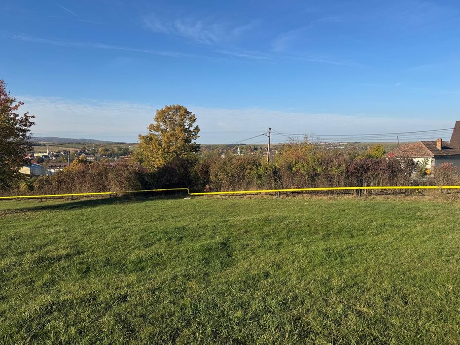 Teren Intravilan, în zonă de case, panoramă deosebită