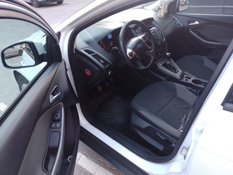 Vând Ford focus lll