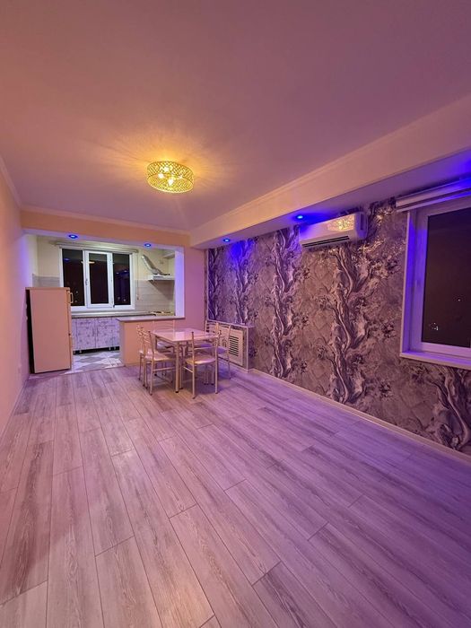 Продаётся 1*2 комнатная квартира Юнусабад 7 квартал 45 кв.м