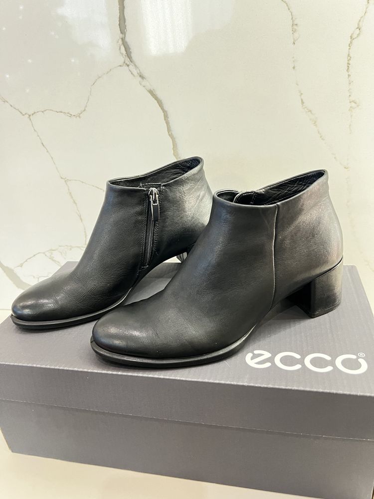 Botine ECCO marimea 35