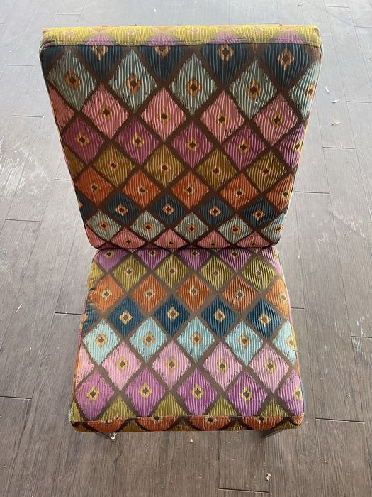 Столове от метал и дърво