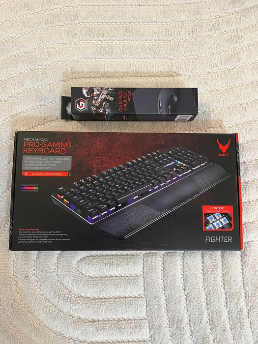Tastatura mecanica gaming + mousepad cadou