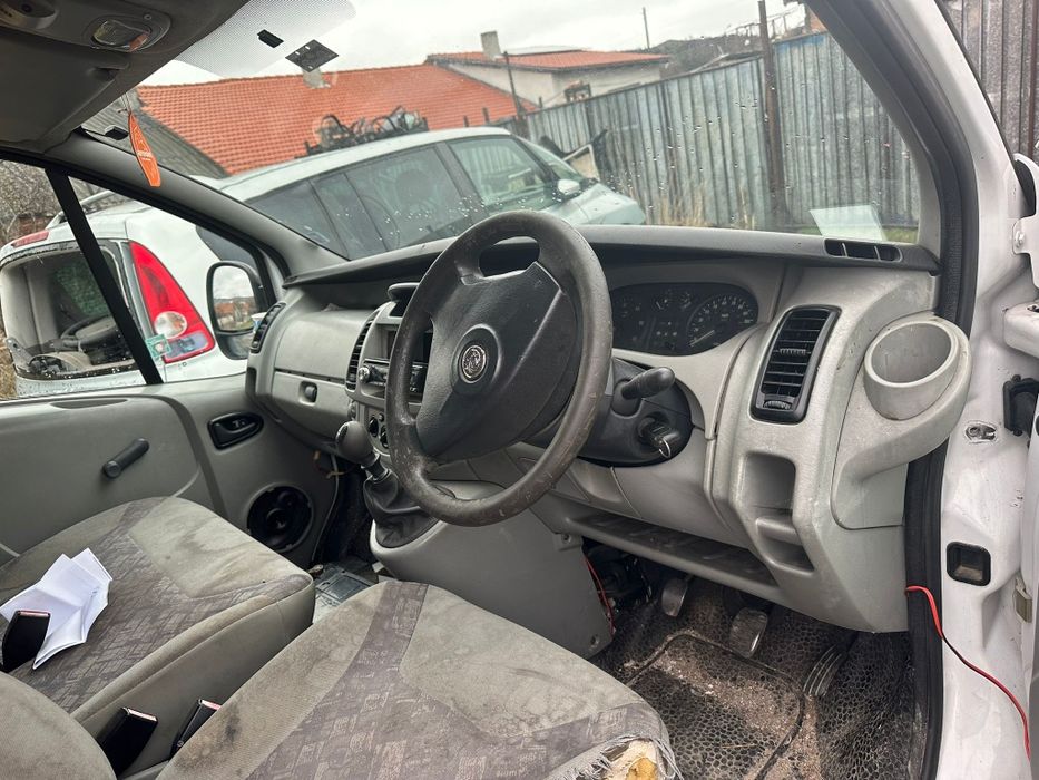 Opel Vivaro 1.9dti НА ЧАСТИ