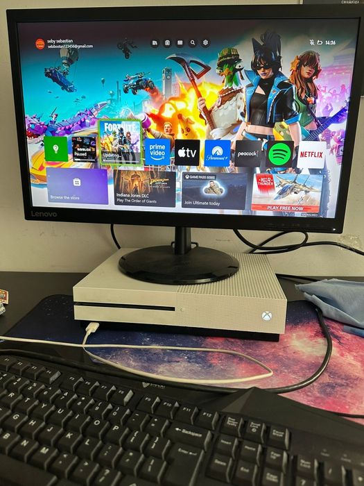 Vând Xbox one s funcțional