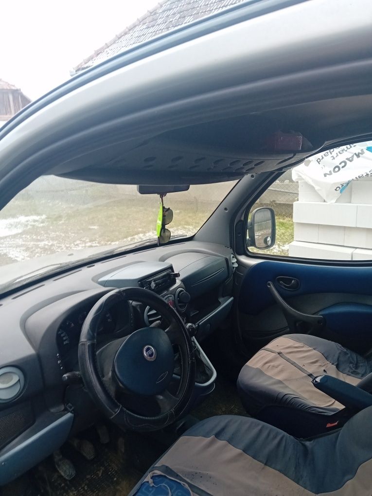 Vand fiat doblo !