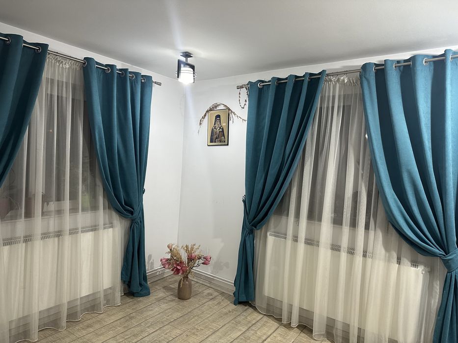 Vand 1 buc x galerie  +perdea +draperii