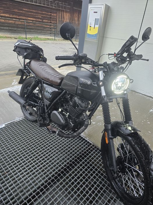 Motocicletă Brixton 125 -pentru începători - TVA deductibil