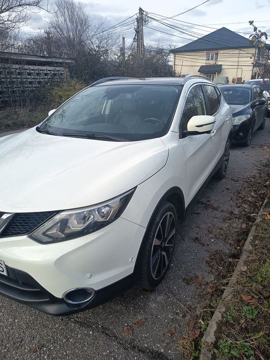 Nissan Qashqai j11 Tekna 1.6 130 cp