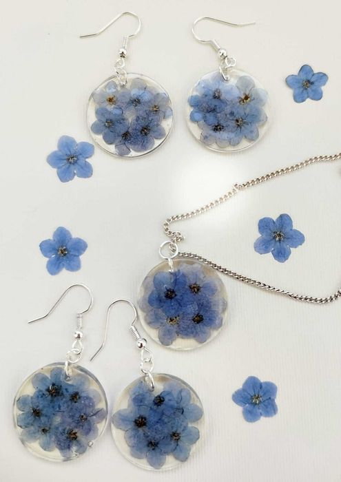 Bijuterii handmade, din flori naturale,  în rășină