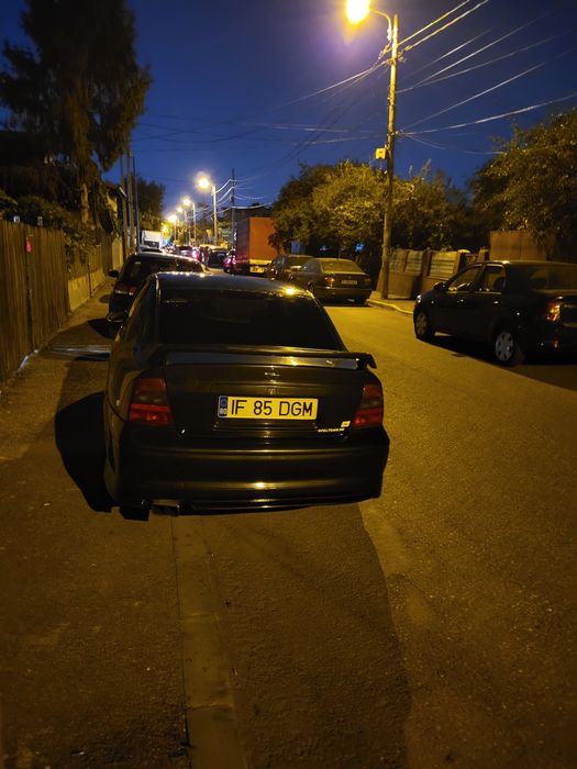 De vânzare Opel Vectra B2