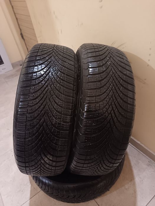 Гуми 215/65/16 за автомобил