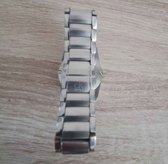 Vand accesoriu bărbătesc,marca Calvin Klein