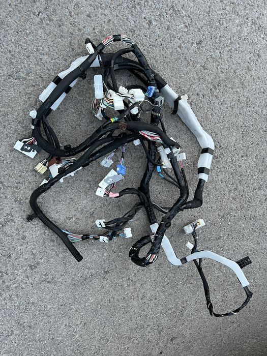 Коса проводки паркасистенс лексус 570 (холодильник)