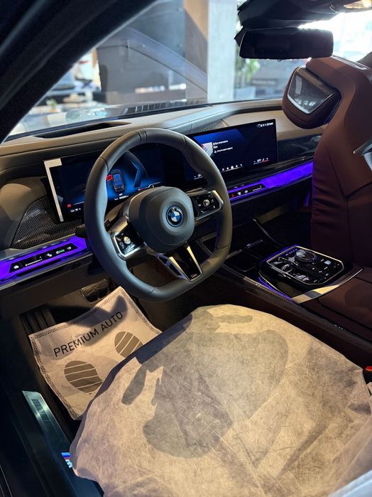 Продам новую BMW i7 xDrive60 M70 с официальной гарантией