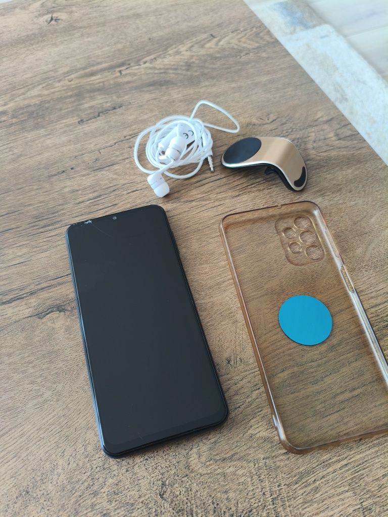 Продавам Samsung Galaxy A13