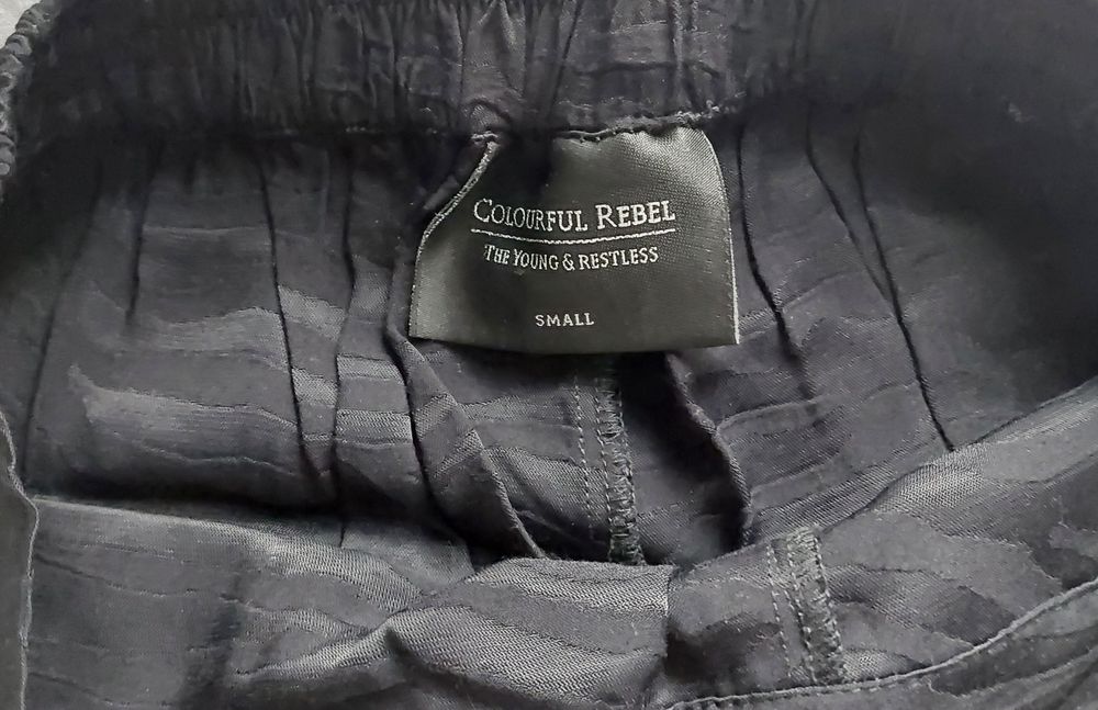 Pantaloni evazati dama