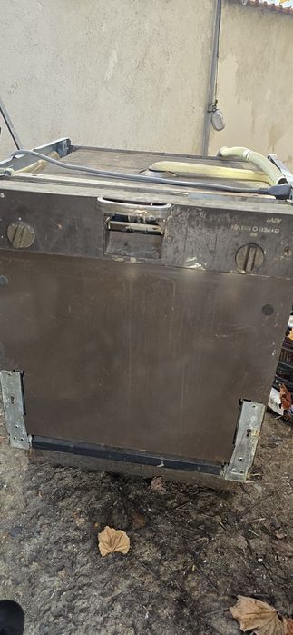 Продавам съдомиялна Siemen Lady за резервни части