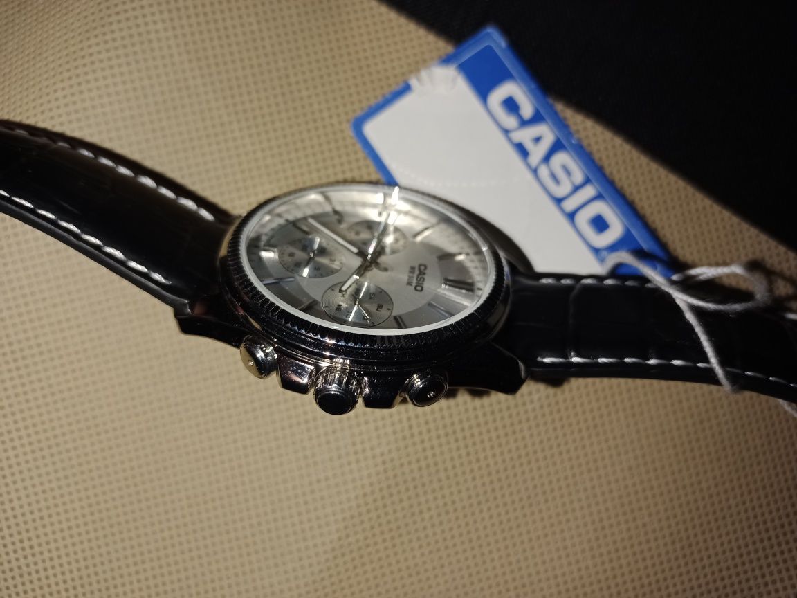 Часы Casio MTP-1375L-7AVDF