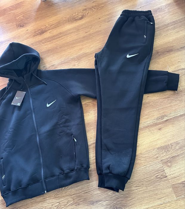 Мъжки,ватиран,черен екип Nike ГОЛЕМИ РАЗМЕРИ