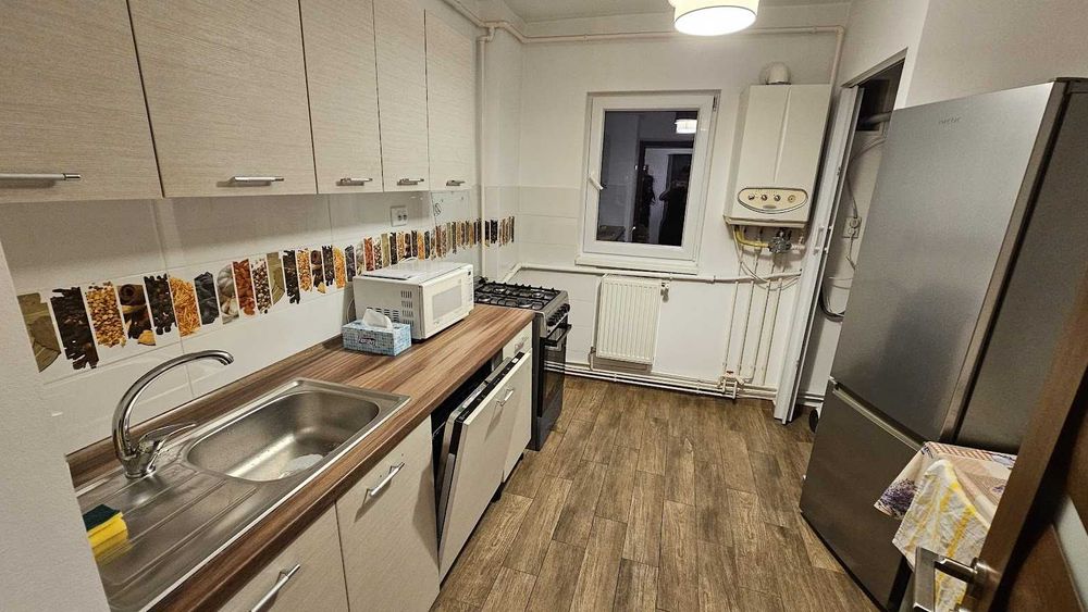 Proprietar închiriez apartament 2 camere Griviței zona Onix