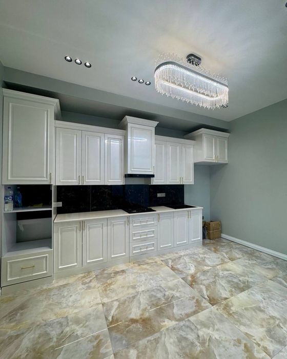 Новый евродом между Улугбекский район махалля Алишеробод