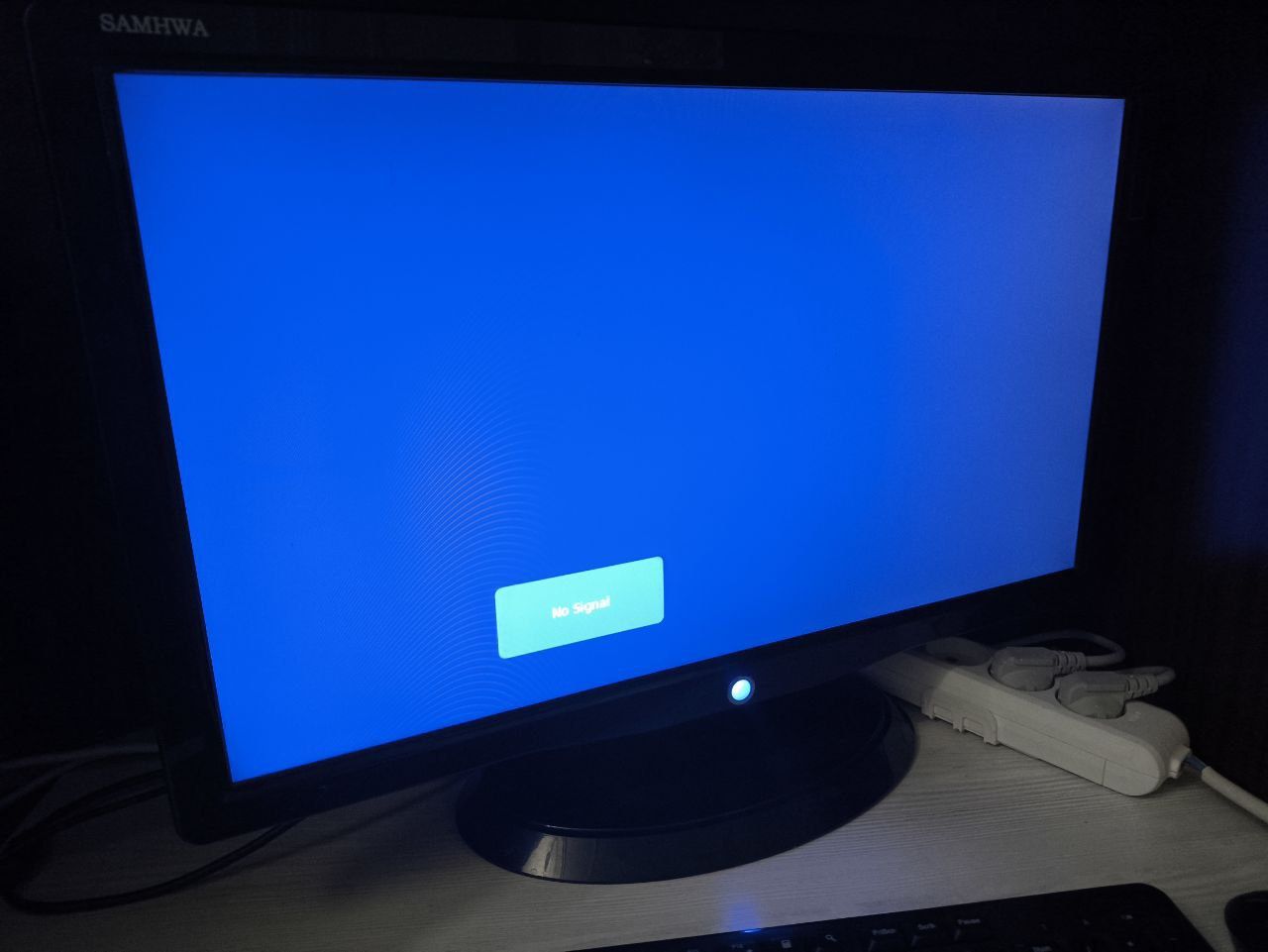 Monitor Televizor 24 dyuymli