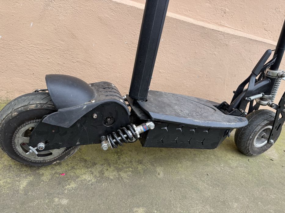 електрическа тротинетка в ТОП Състояние