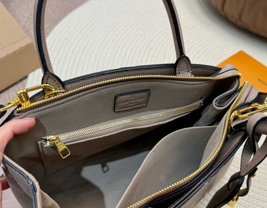 Дамска чанта Louis Vuitton