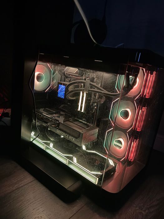 Игровой ПК 7800X3D + RTX 5070 + монитор 600Hz + комплект