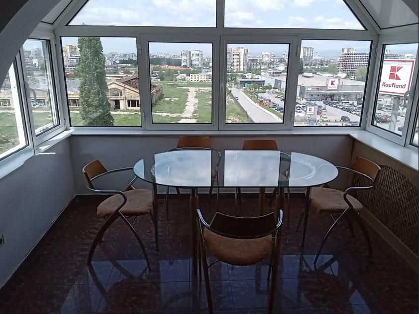 Дава се под наем Тристаен апартамент в София, Медицинска академия - 100 кв.м за 700 € - Снимка #2