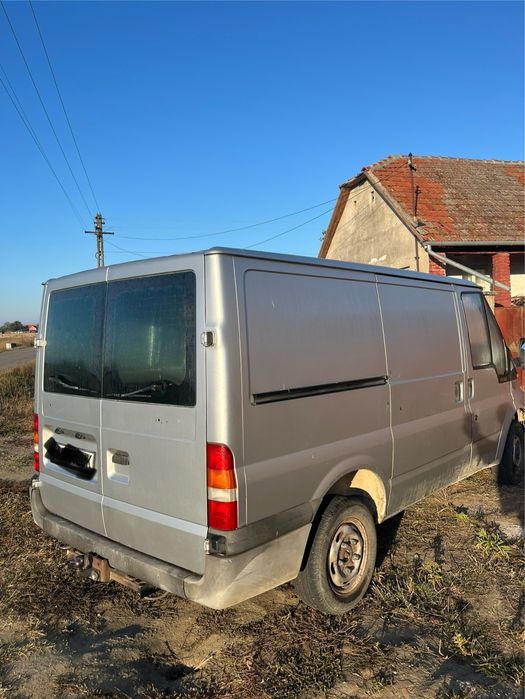 Debarasez apartamente/ case