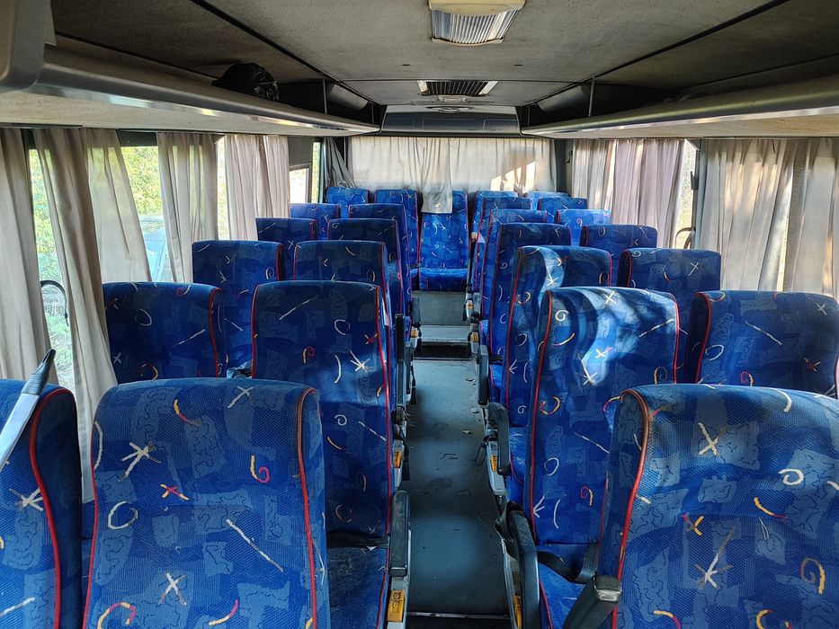 Седалки с колани за автобус