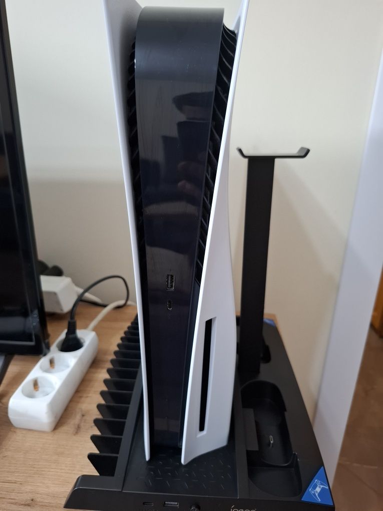 Ps 5 с два джойстика и игри