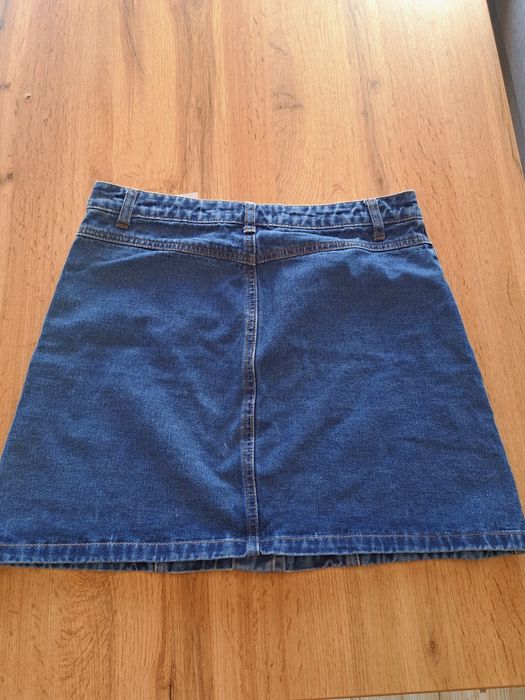 Дънкова пола Levi's , пола+топ Zara