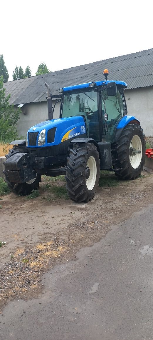 NEW HOLLAND T6070 sotiladi