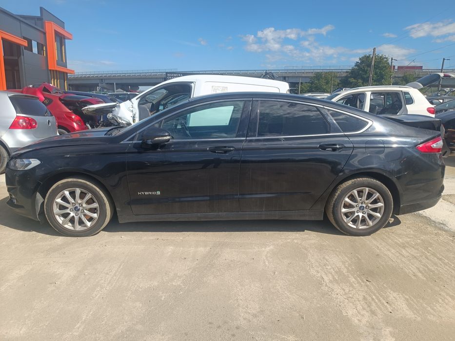 Dezmembram Ford Mondeo, an 2015, motor 2.0 benzină/ hybrid