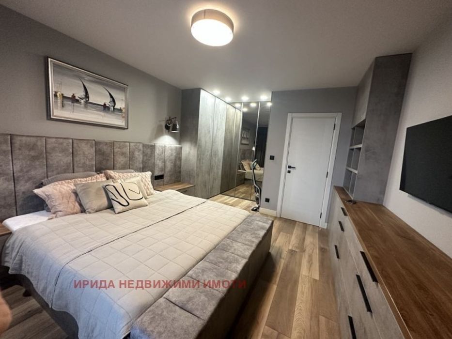 Продава се Тристаен апартамент в София, Манастирски ливади - 112 кв.м за 3831 €/кв.м - Снимка #8