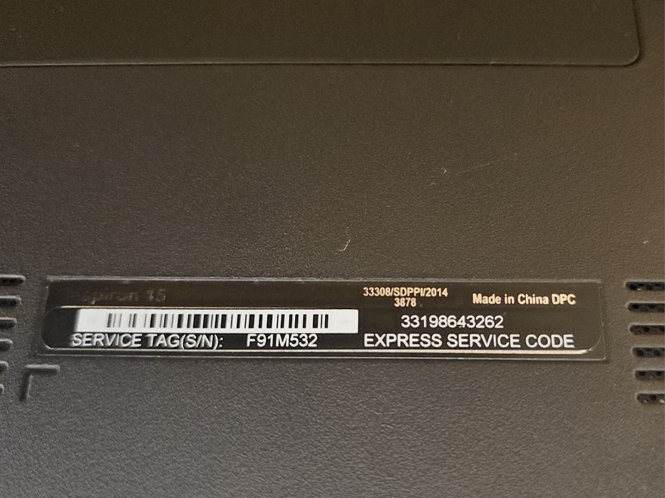 Лаптоп Dell Inspiron 15 с SSD и инсталиран Windows 10