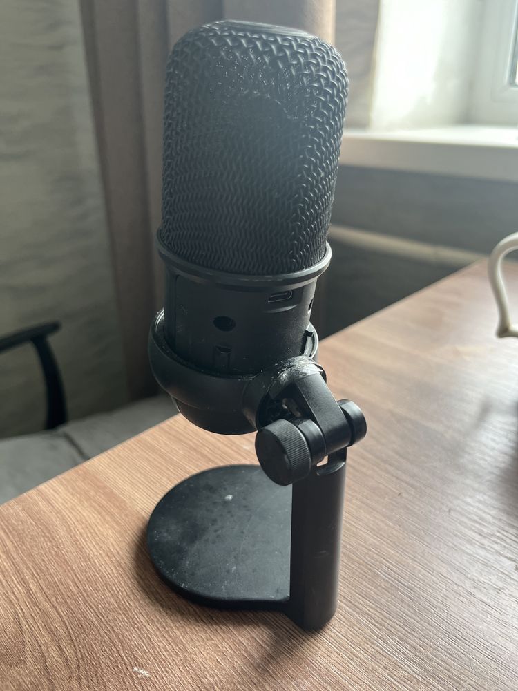 HyperX soloCast черный