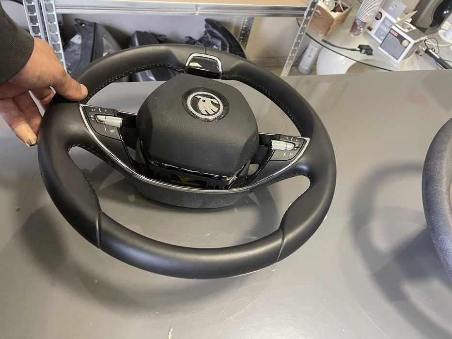 Продавам волан с airbag за Škoda