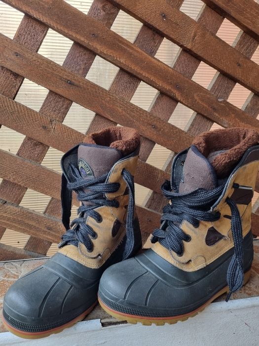 Cizme de iarna 43/44 foarte calduroase si calitative